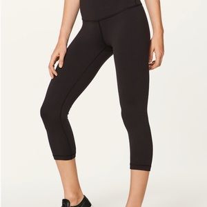 LULU LEMON crop leggings